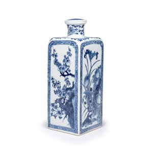 A pair of Chinese blue and white 'Blossoming Flower Branches' square flasks and covers — 照片 11