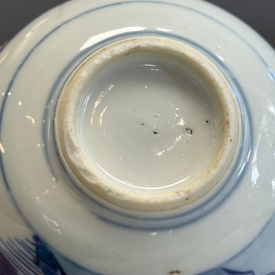 A pair of Chinese blue and white 'Scholars in a River Landscape' bottle vases — foto 11