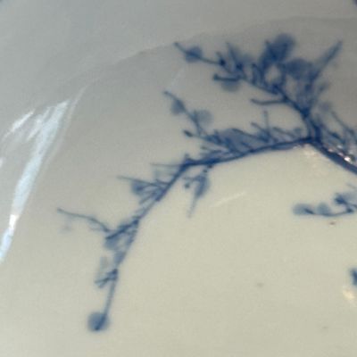 A pair of Chinese blue and white 'Ta Xue Xun Mei 踏雪尋梅' plates — 照片 12
