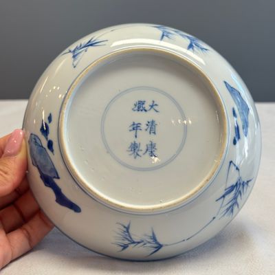 A pair of Chinese blue and white 'Ta Xue Xun Mei 踏雪尋梅' plates — 照片 13