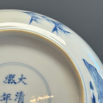 A pair of Chinese blue and white 'Ta Xue Xun Mei 踏雪尋梅' plates — 照片 16