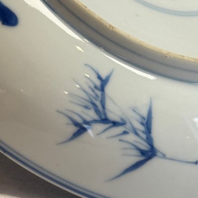 A pair of Chinese blue and white 'Ta Xue Xun Mei 踏雪尋梅' plates — 照片 23