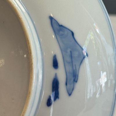 A pair of Chinese blue and white 'Ta Xue Xun Mei 踏雪尋梅' plates — 照片 25