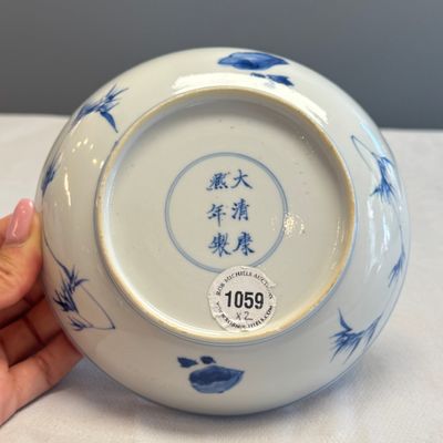 A pair of Chinese blue and white 'Ta Xue Xun Mei 踏雪尋梅' plates — 照片 36