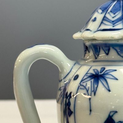 A pair of Chinese blue and white covered mustard pots with floral design — 照片 8