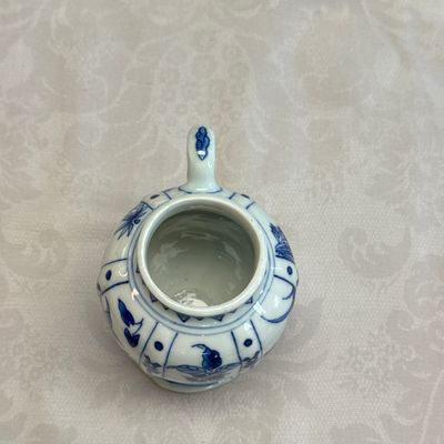 A pair of Chinese blue and white covered mustard pots with floral design — 照片 15