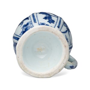 A pair of Chinese blue and white covered mustard pots with floral design — 照片 8
