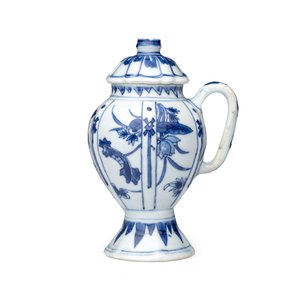 A pair of Chinese blue and white covered mustard pots with floral design — 照片 10
