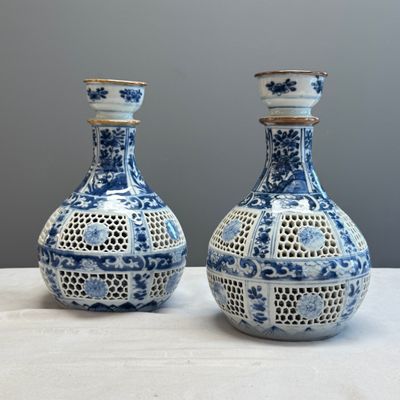 A pair of Chinese blue and white double-walled 'Linglong' hookah bases  — photo 1