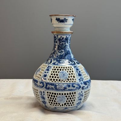 A pair of Chinese blue and white double-walled 'Linglong' hookah bases  — photo 20