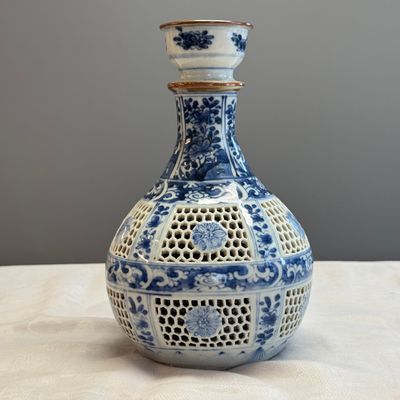 A pair of Chinese blue and white double-walled 'Linglong' hookah bases  — photo 21