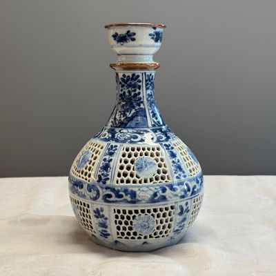 A pair of Chinese blue and white double-walled 'Linglong' hookah bases  — photo 22