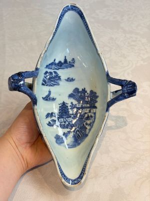 A pair of Chinese blue and white handled sauce boats and stands with pagodas along a river — photo 3