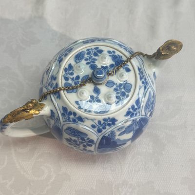 A pair of Chinese blue and white lotus-shaped teapots with mounts — photo 33