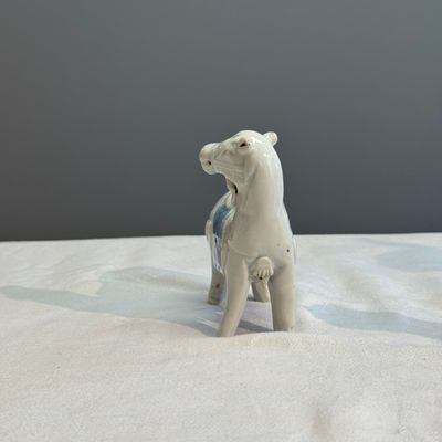 A pair of Chinese blue and white models of horses — photo 5