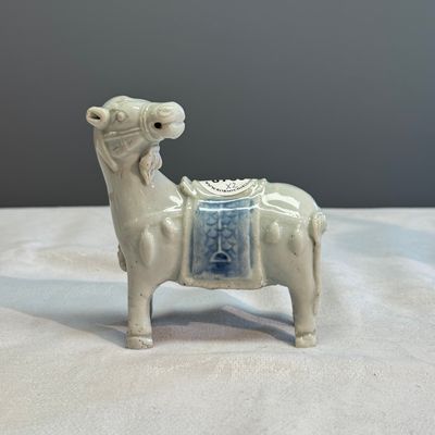 A pair of Chinese blue and white models of horses — photo 9