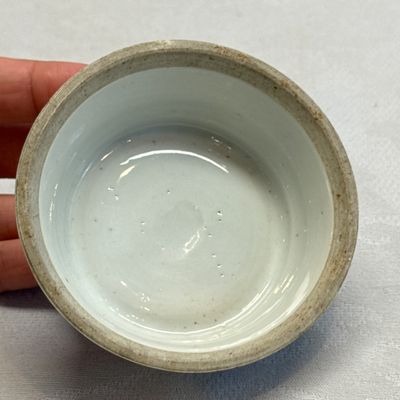 A pair of Chinese blue and white salt trenchers with antiquities design — 照片 13