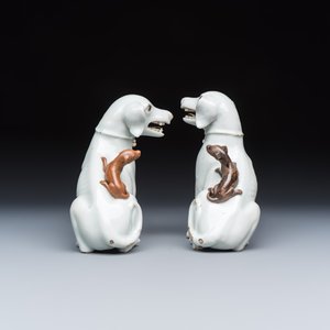 A pair of Chinese export white-glazed and biscuit models of hounds with pups — photo 5