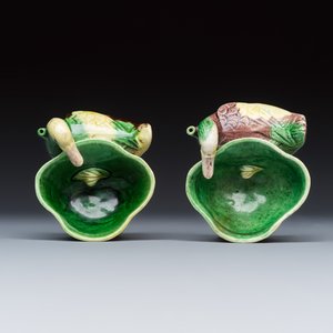 A pair of Chinese famille verte sancai biscuit duck-and-lotus-form water droppers on later wooden stands — photo 6