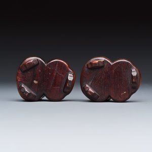 A pair of Chinese famille verte sancai biscuit duck-and-lotus-form water droppers on later wooden stands — photo 9