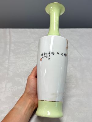 A pair of Chinese polychrome semi-eggshell 'birds among blossoming plum branches' vases — 照片 4