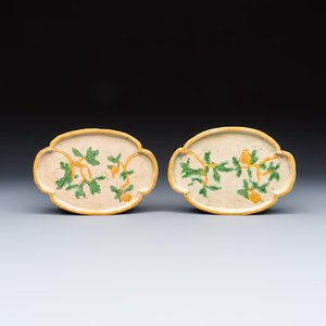 A pair of Chinese sancai-glazed stoneware quadrilobed trays with fruiting branches — photo 1