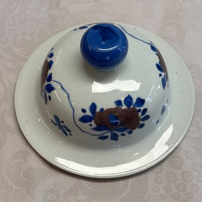 A pair of Chinese underglaze-blue, copper-red and celadon-glazed 'Dragon and Tiger' vases and covers — photo 23