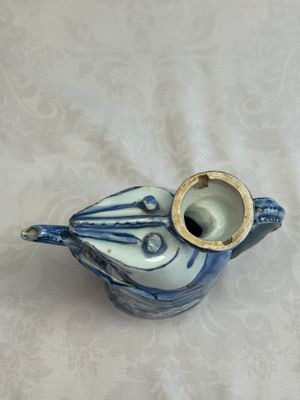 A rare Chinese blue and white 'Crayfish' ewer with silver cover  — 照片 6