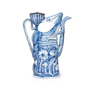 A rare Chinese blue and white 'Crayfish' ewer with silver cover  — 照片 4