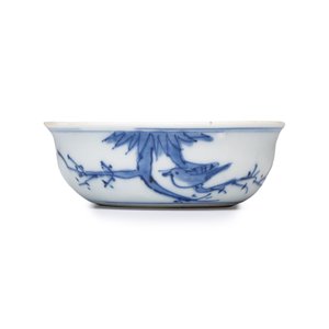 A rare Chinese blue and white 'Flower Basket' shallow bowl — 照片 2