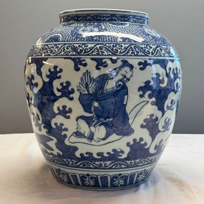 A rare Chinese blue and white 'Immortals' vase — foto 4
