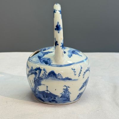 A rare Chinese blue and white 'Mountainous Riverscape' lime pot — 照片 2