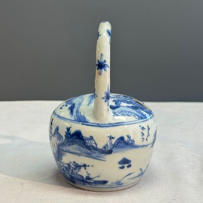 A rare Chinese blue and white 'Mountainous Riverscape' lime pot — 照片 4