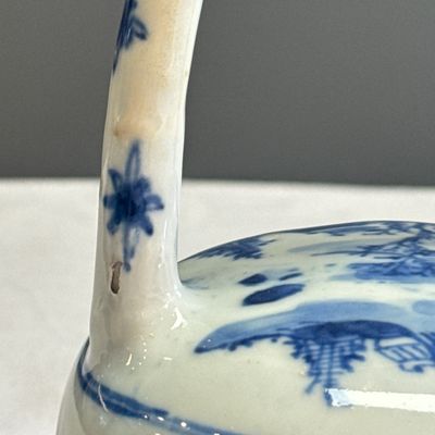 A rare Chinese blue and white 'Mountainous Riverscape' lime pot — 照片 8