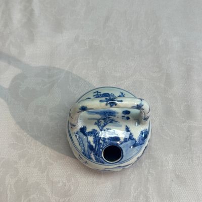 A rare Chinese blue and white 'Mountainous Riverscape' lime pot — 照片 9