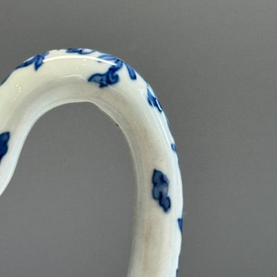 A rare Chinese blue and white 'Scholars Gathering' jug — foto 3