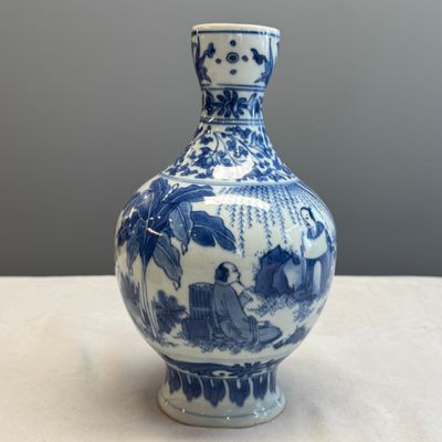 A rare Chinese blue and white 'Scholars Gathering' jug — foto 5