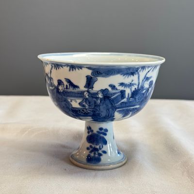 A rare Chinese blue and white 'Zhu Lin Qi Xian 竹林七賢' stem cup — 照片 4