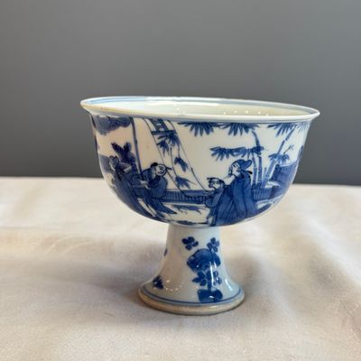 A rare Chinese blue and white 'Zhu Lin Qi Xian 竹林七賢' stem cup — 照片 5
