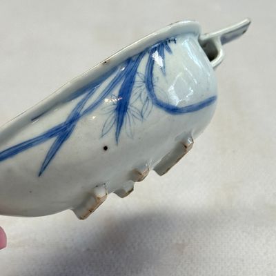 A rare Chinese blue and white scoop-shaped 'Geese' vessel — photo 10
