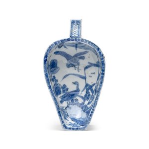 A rare Chinese blue and white scoop-shaped 'Geese' vessel — photo 3