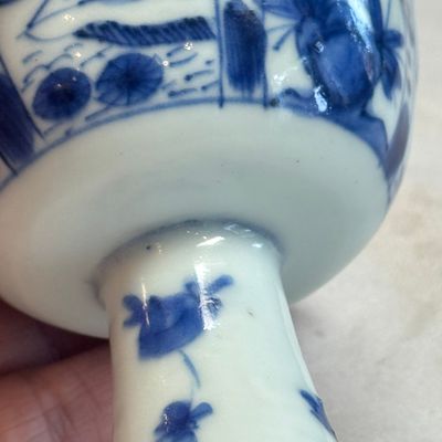 A rare Chinese blue and white stem cup — photo 12