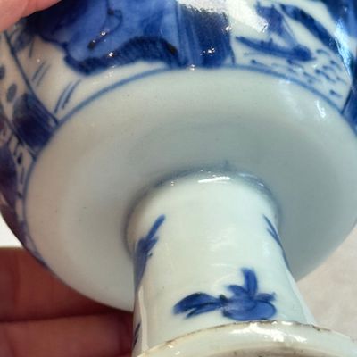A rare Chinese blue and white stem cup — photo 13