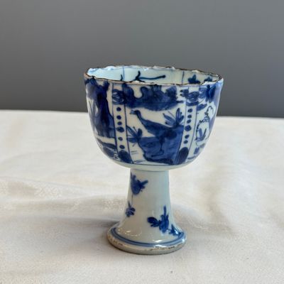 A rare Chinese blue and white stem cup — photo 4