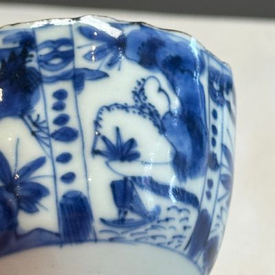 A rare Chinese blue and white stem cup — photo 8