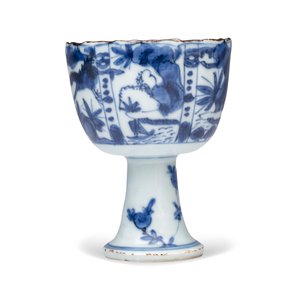 A rare Chinese blue and white stem cup — photo 6