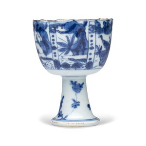 A rare Chinese blue and white stem cup — photo 7