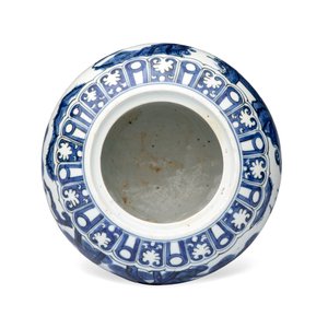 A rare Chinese blue and white weiqi jar — 照片 5
