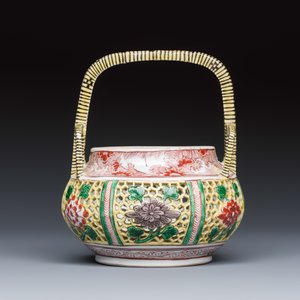 A rare Chinese verte biscuit reticulated basket — photo 2