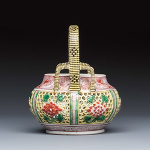A rare Chinese verte biscuit reticulated basket — photo 3